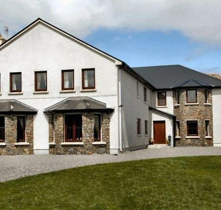 All The Twos Lodge Clifden Exterior foto